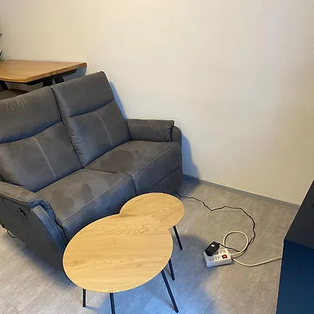 شقة 1 Ferienapartment Mit Parkmoeglichkeit Und Balkon *